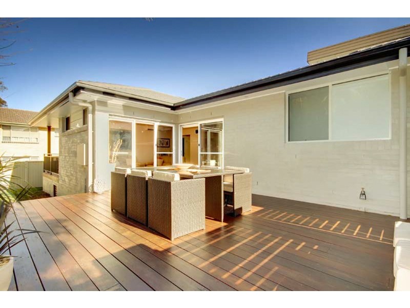 6 Gray Street, Woonona NSW 2517