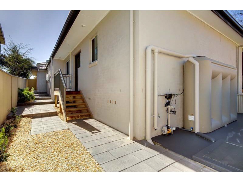 6 Gray Street, Woonona NSW 2517