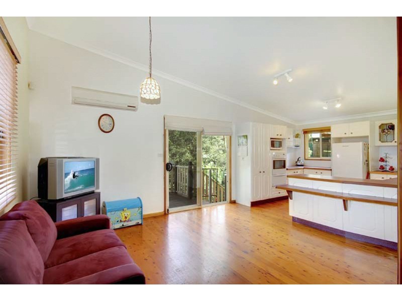 21 Stanley Avenue, Farmborough Heights NSW 2526