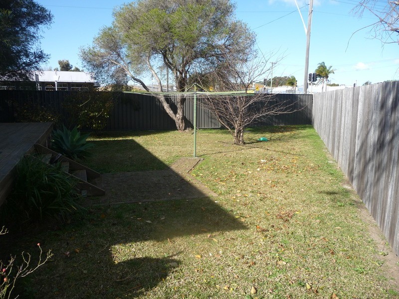 1A Chapman Street, Unanderra NSW 2526