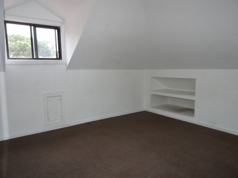 4/38 Bridge Street, Coniston NSW 2500