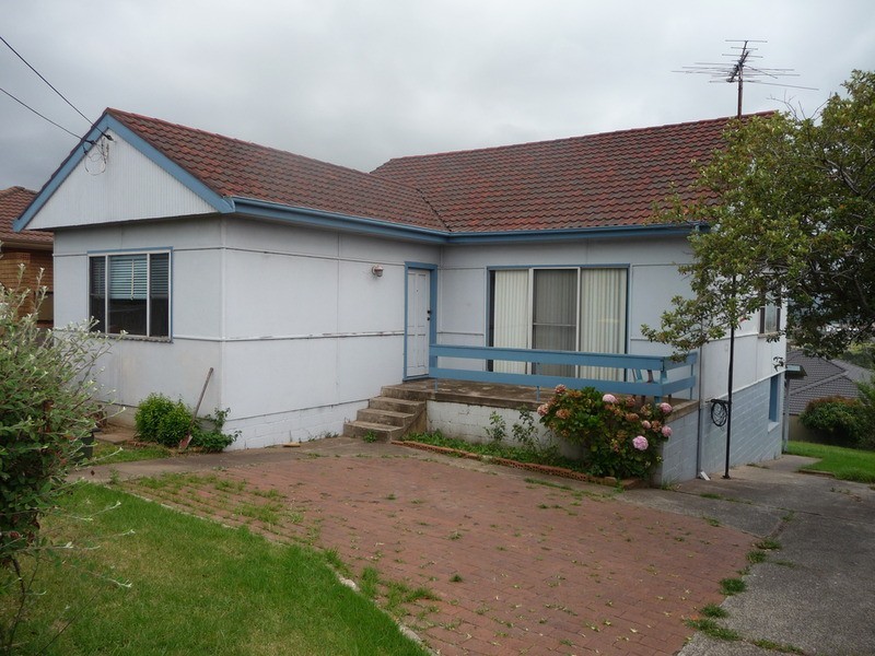 1 & 2/250 Flagstaff Road, Lake Heights NSW 2502