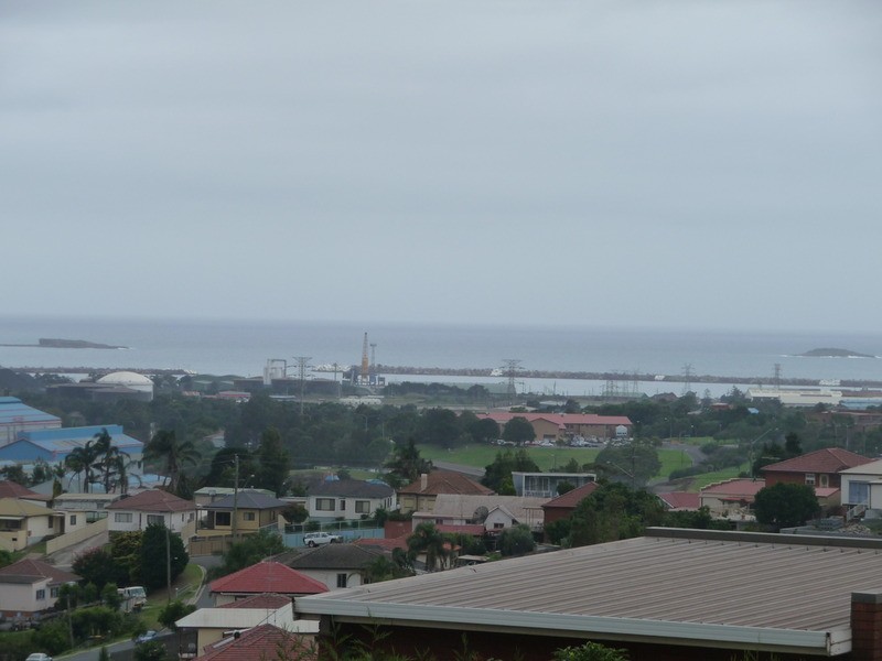 1 & 2/250 Flagstaff Road, Lake Heights NSW 2502