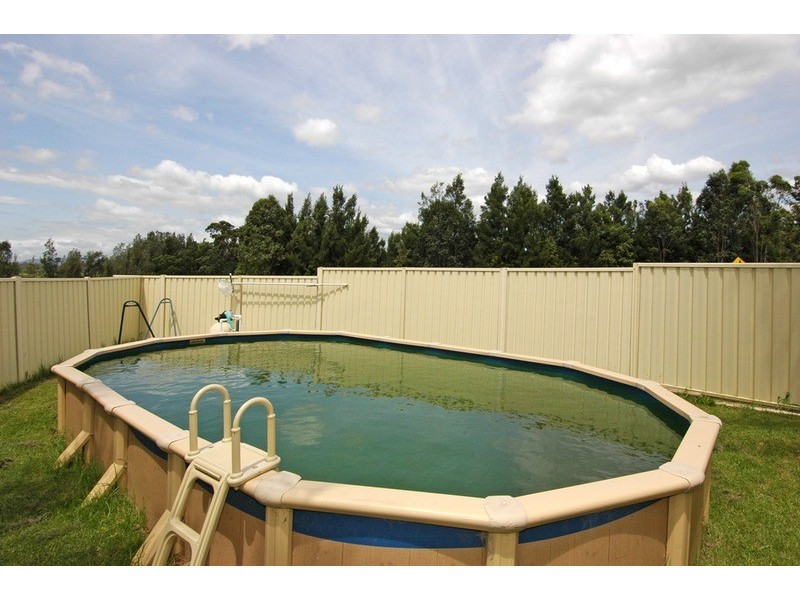 19 Reed Park Place, Horsley NSW 2530