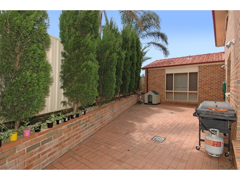 19 Reed Park Place, Horsley NSW 2530