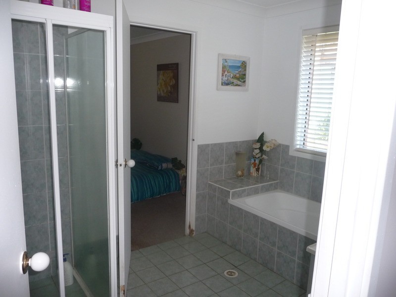 5 Kianga Close, Flinders NSW 2529