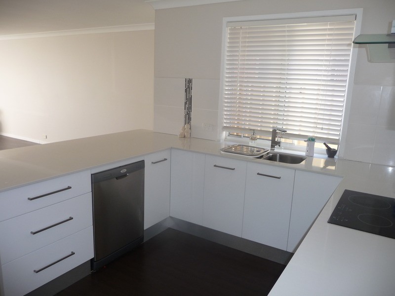 5 Kianga Close, Flinders NSW 2529