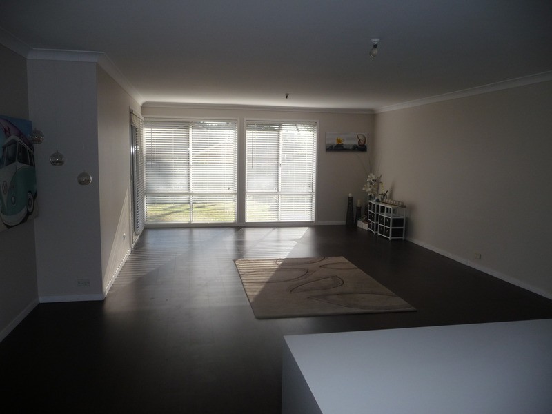 5 Kianga Close, Flinders NSW 2529