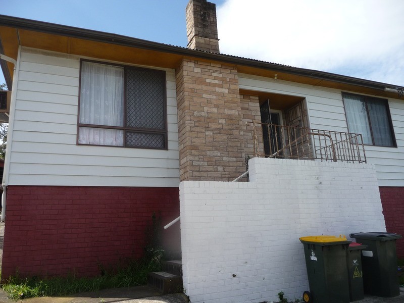 24A Maynes Parade, Unanderra NSW 2526
