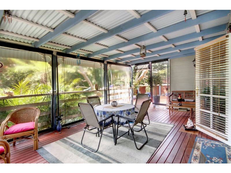 87 Heaslip Street, Coniston NSW 2500