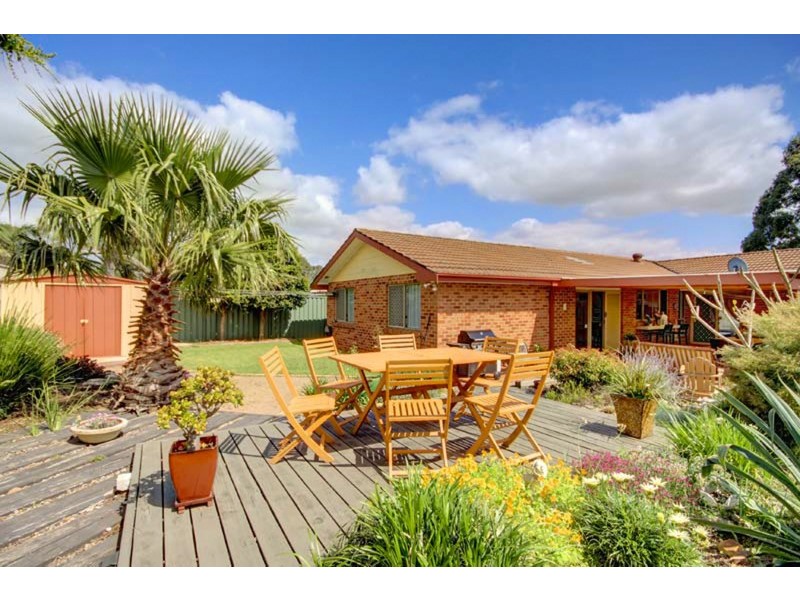 9 Ribbonwood Place, Albion Park Rail NSW 2527