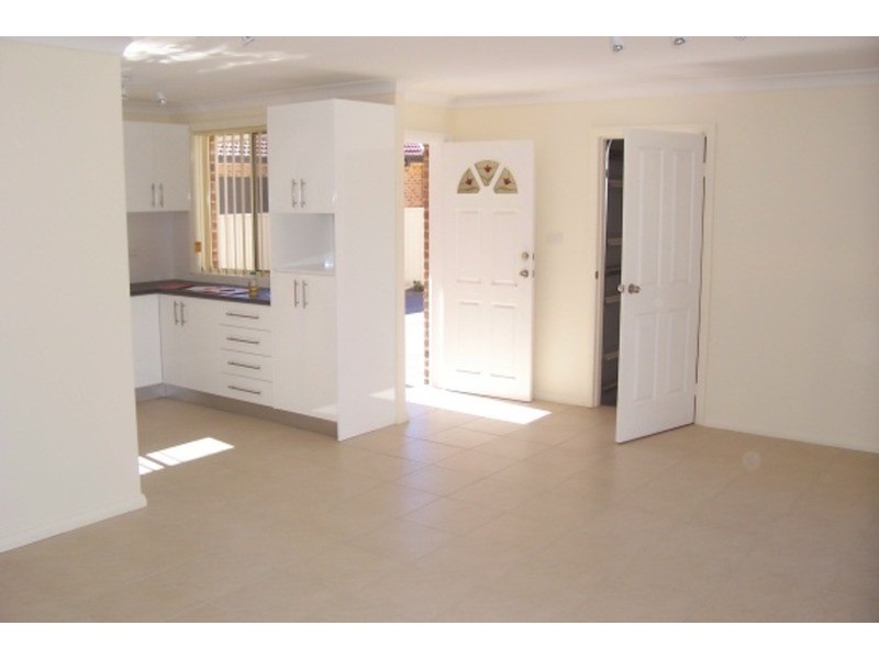 1/5 Dawson  Street, Balgownie NSW 2519