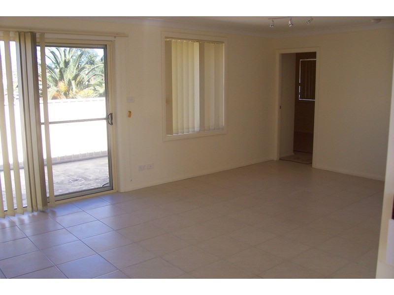 1/5 Dawson  Street, Balgownie NSW 2519