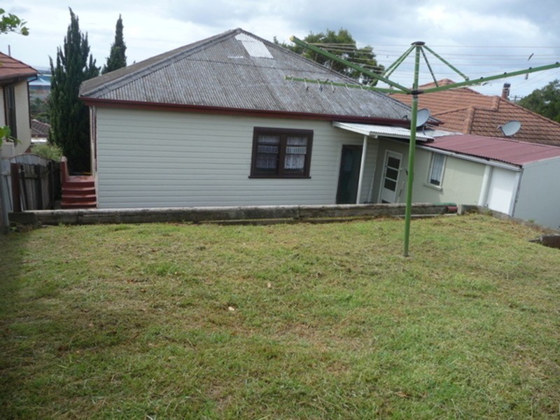 48 Lake Avenue, Cringila NSW 2502