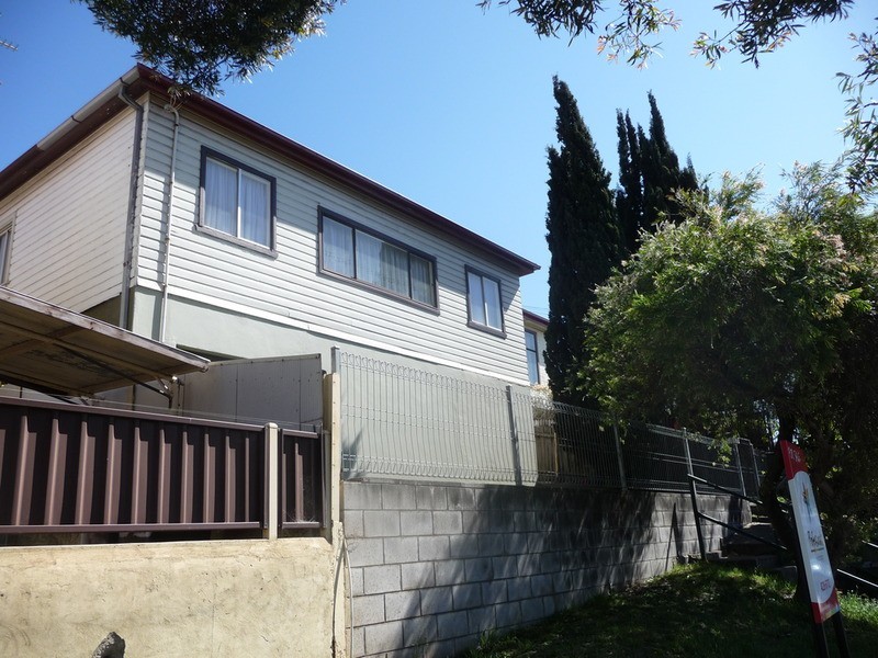48 Lake Avenue, Cringila NSW 2502