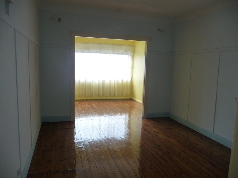 48 Lake Avenue, Cringila NSW 2502