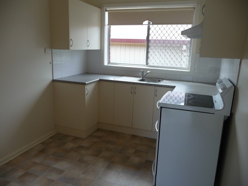 2/8 Illowra Parkway, Primbee NSW 2502