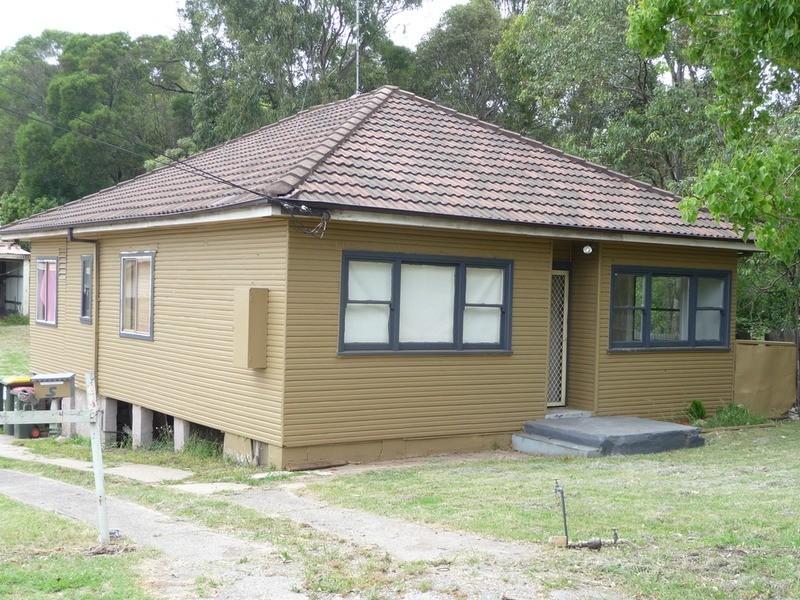 5 Lockwood  Street, Cringila NSW 2502