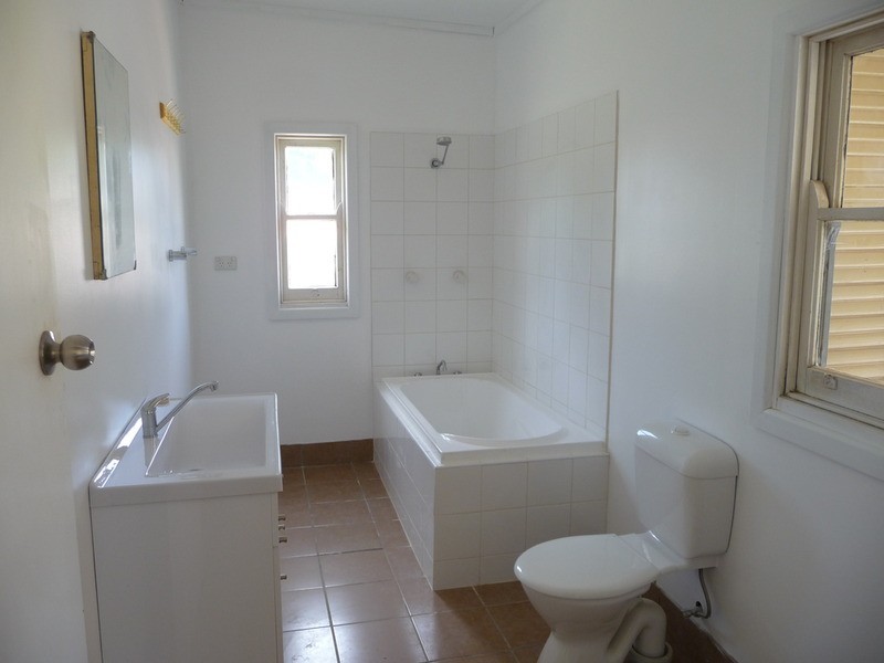 5 Lockwood  Street, Cringila NSW 2502