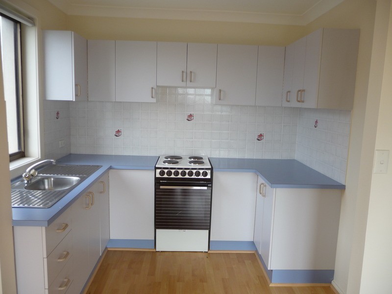 7 & 7a Barina Avenue, Lake Heights NSW 2502