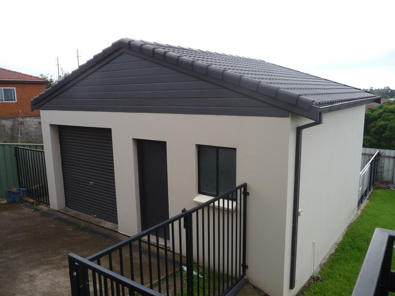 7 & 7a Barina Avenue, Lake Heights NSW 2502
