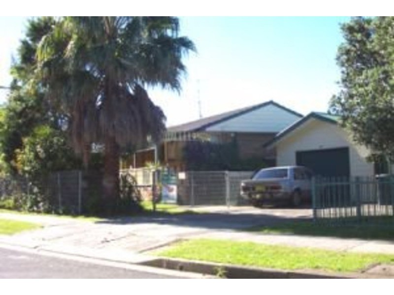 23 Scobie Crescent, Bellambi NSW 2518