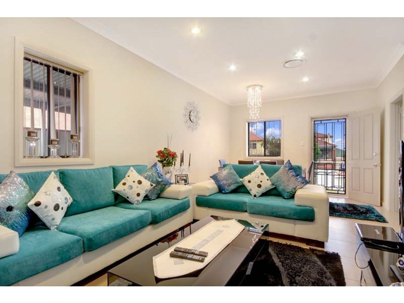 27 Steel Street, Cringila NSW 2502
