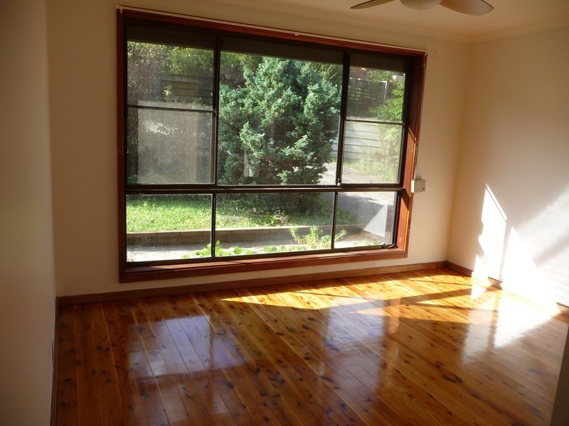 27 Matthews  Drive, Mount Warrigal NSW 2528