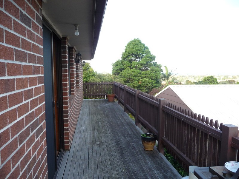 27 Matthews  Drive, Mount Warrigal NSW 2528