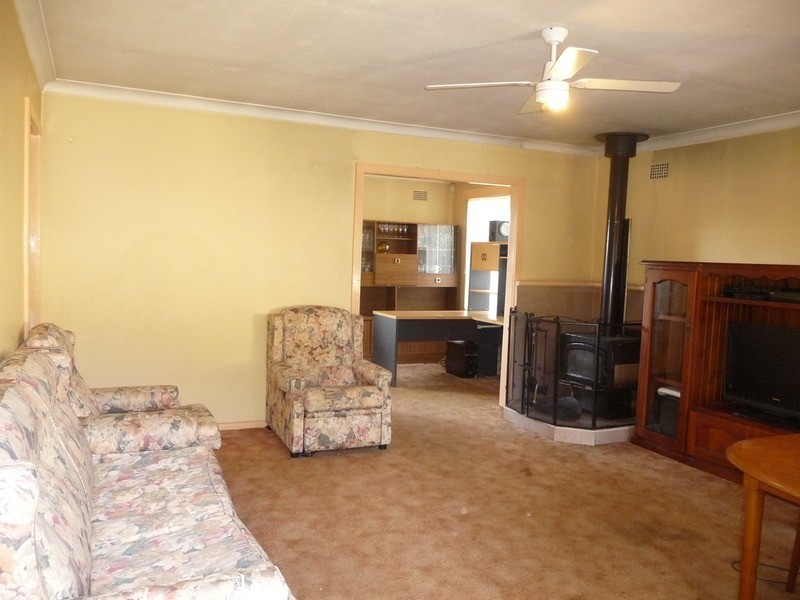 289 Princes Highway, Dapto NSW 2530