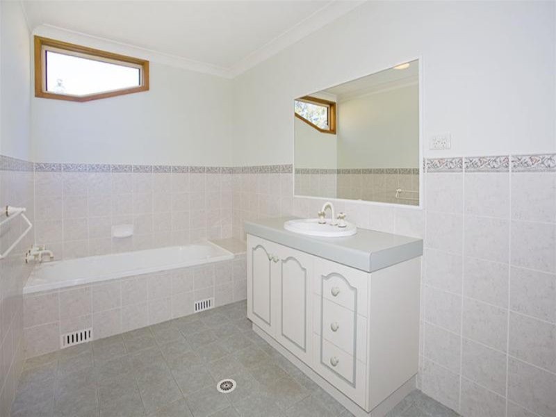 152 Derribong  Drive, Cordeaux Heights NSW 2526
