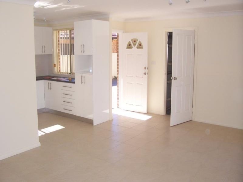 1/5 Dawson Street, Balgownie NSW 2519