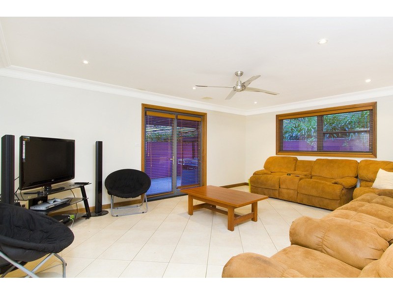 16 Bertram  Close, Tarrawanna NSW 2518