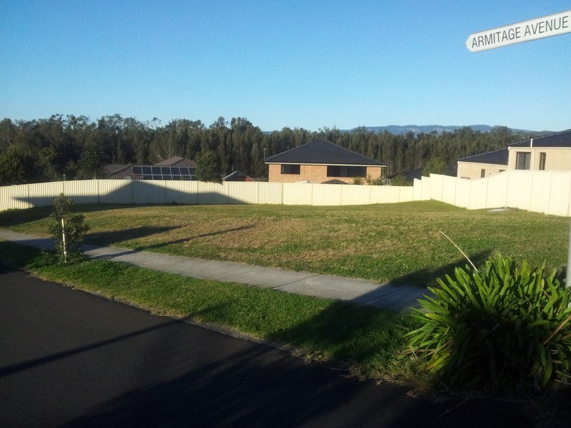 1 Woodside Circuit, Horsley NSW 2530