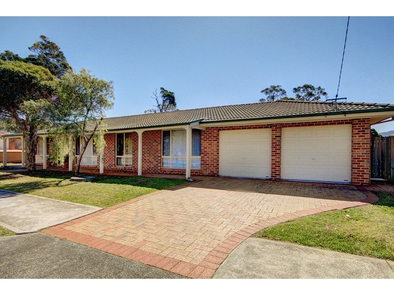 1 Robins Creek  Drive, Horsley NSW 2530