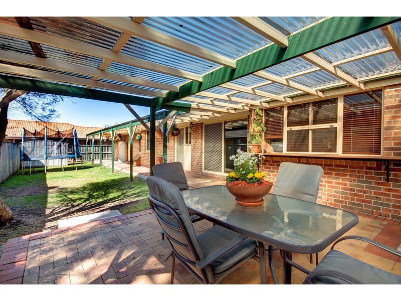 1 Robins Creek  Drive, Horsley NSW 2530