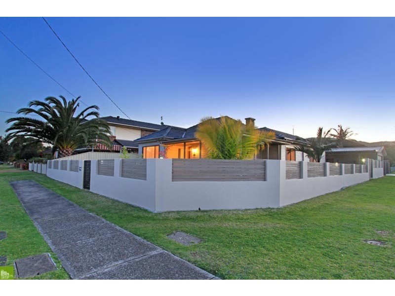 18 Cowper  Street, Fairy Meadow NSW 2519
