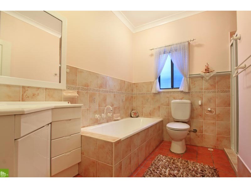 18 Cowper  Street, Fairy Meadow NSW 2519