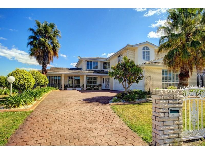 11 Natan  Place, Cordeaux Heights NSW 2526