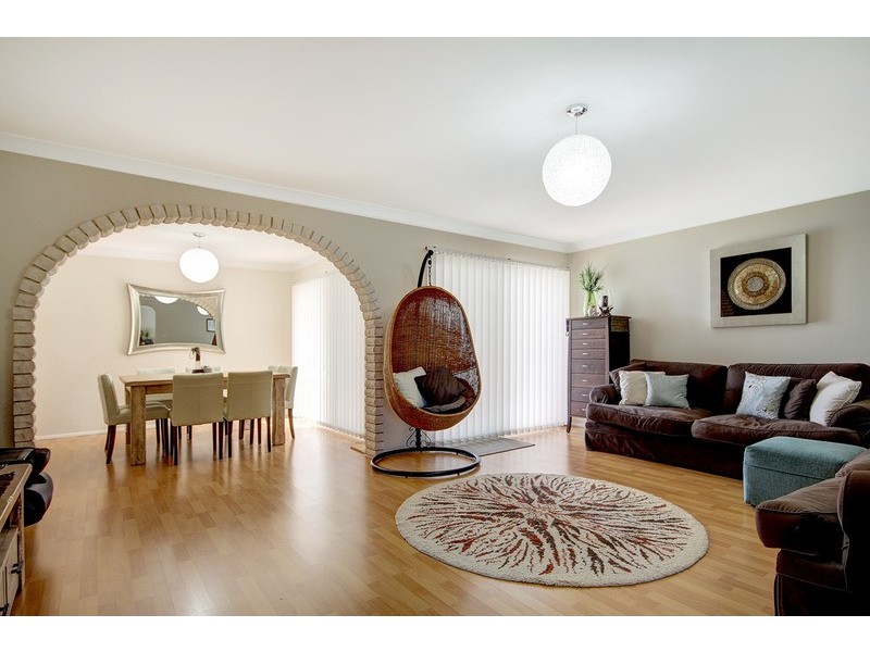 11 Natan  Place, Cordeaux Heights NSW 2526