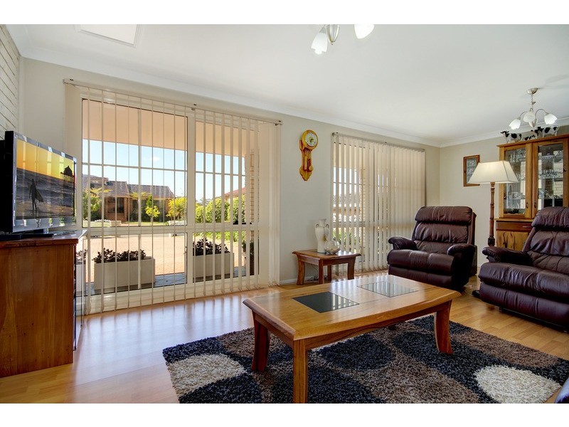 11 Natan  Place, Cordeaux Heights NSW 2526
