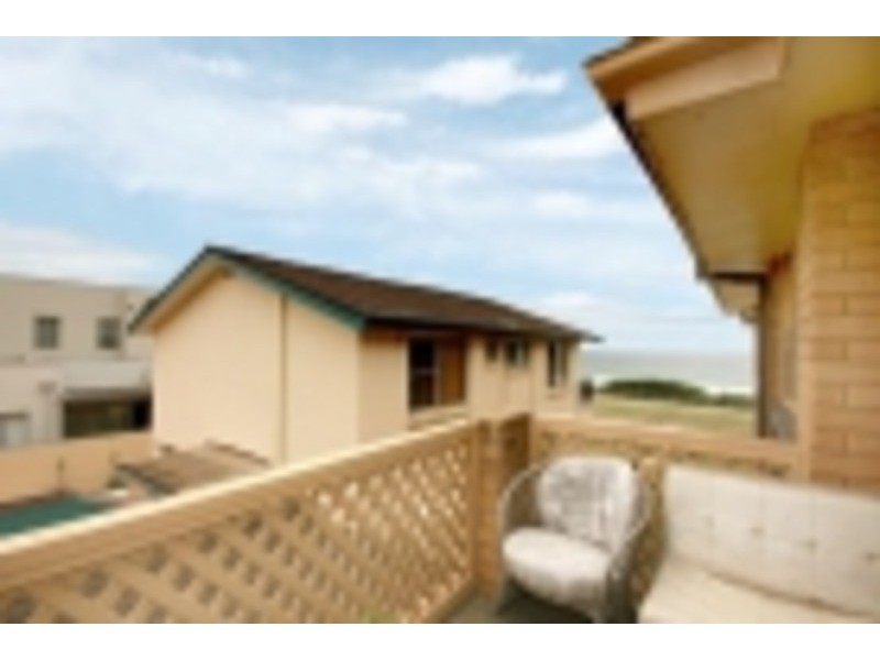 4/8 Marina Drive, Towradgi NSW 2518