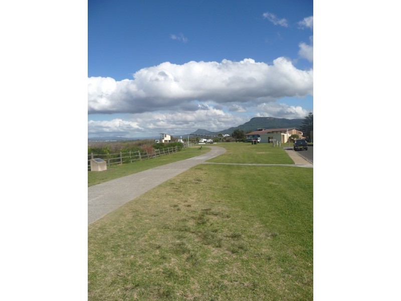 4/8 Marina Drive, Towradgi NSW 2518