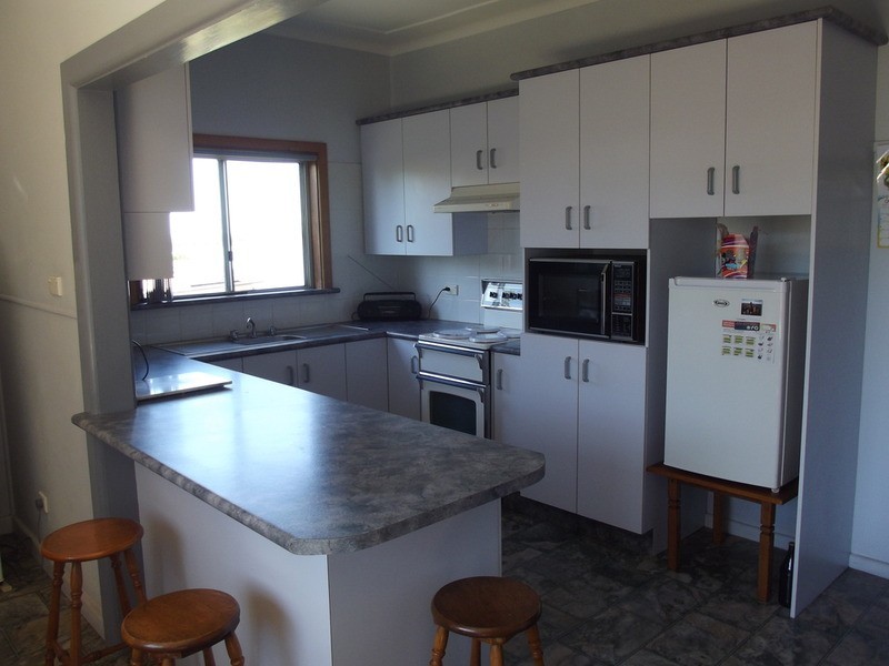 13 St Cloud Crescent, Lake Heights NSW 2502