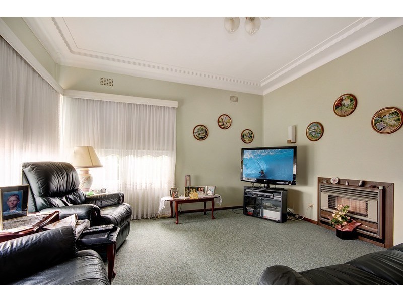 47 Phillips Crescent, Mangerton NSW 2500
