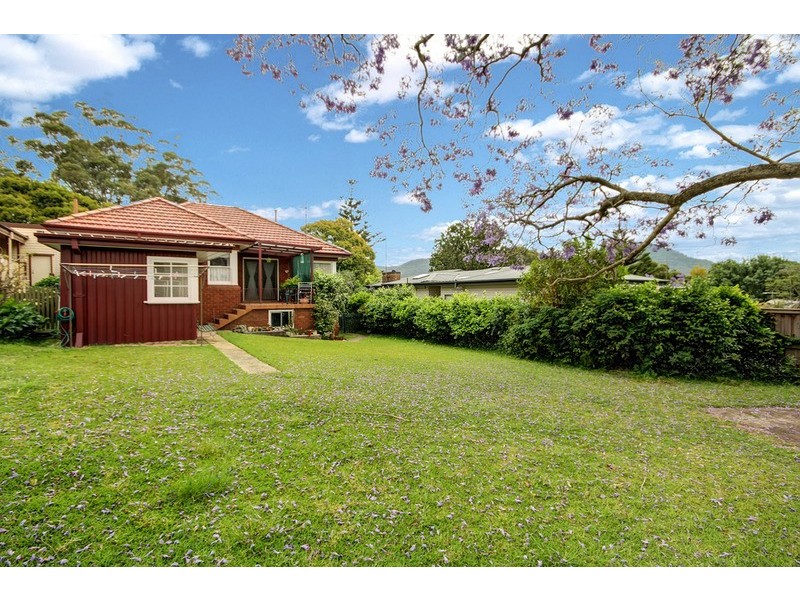 47 Phillips Crescent, Mangerton NSW 2500