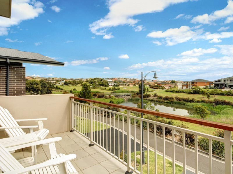 18 Hayman Crescent, Shell Cove NSW 2529