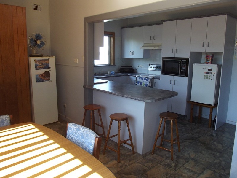 13 St Cloud Avenue, Lake Heights NSW 2502