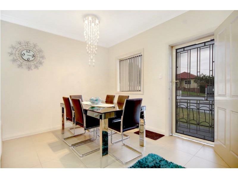 27 Steel Street, Cringila NSW 2502