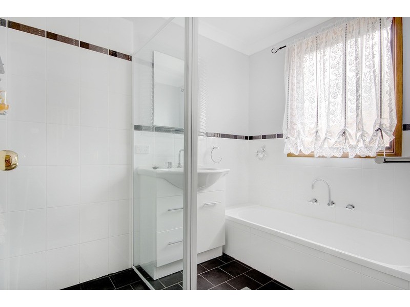 6 Anthea  Place, Dapto NSW 2530